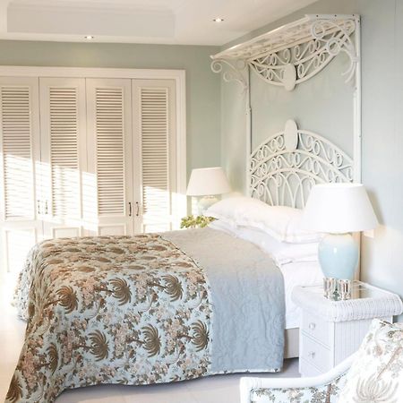 מלון Umhlanga Rocks The Oyster Box מראה חיצוני תמונה A bedroom